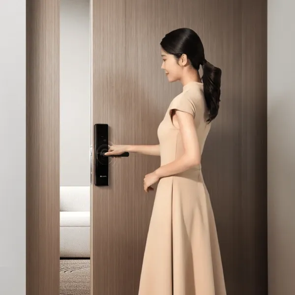 khoa-cua-thong-minh-600x600 (1).webp